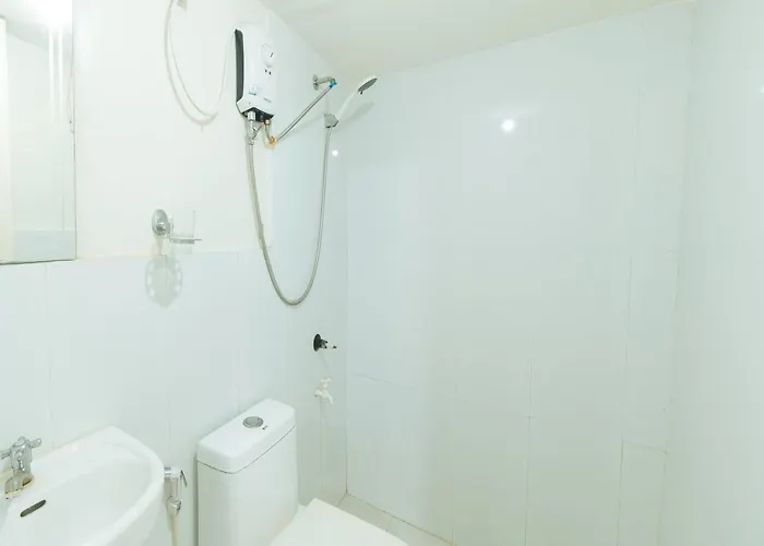 Reddoorz Segra Square House *