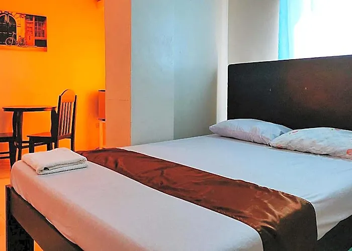 Reddoorz Segra Square House